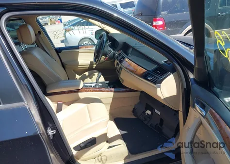 2013 BMW X5 xDrive35I/xDrive35I Premium/xDrive35I Sport Activity from USA, damaged, VIN 5UXZV4C54D0B05672